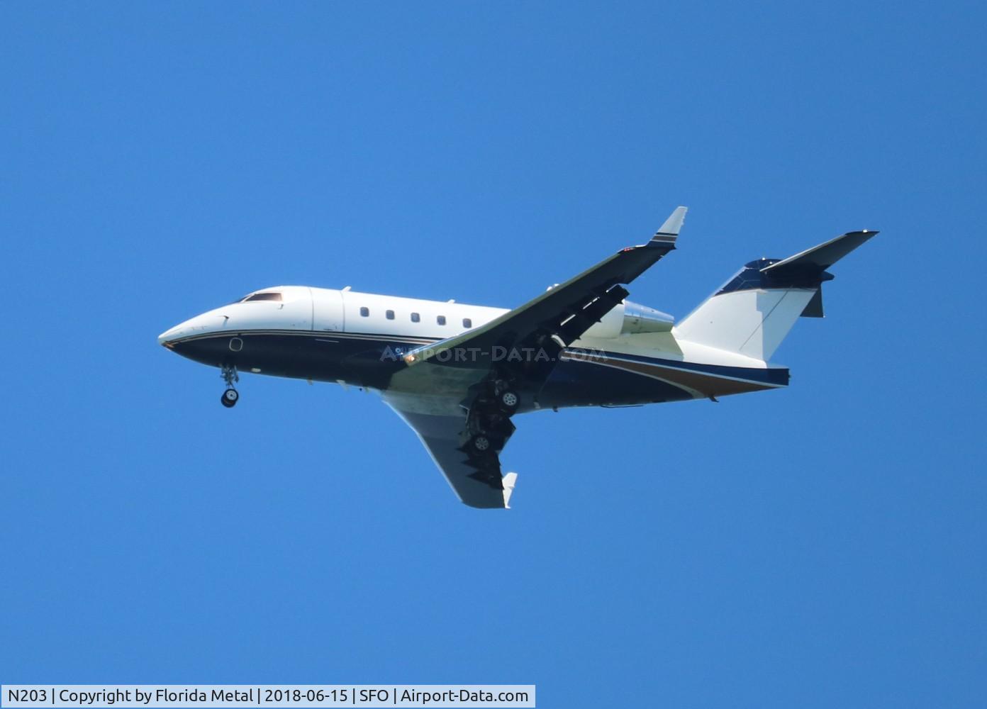 N203, 1998 Bombardier Challenger 604 (CL-600-2B16) C/N 5374, Challenger 604