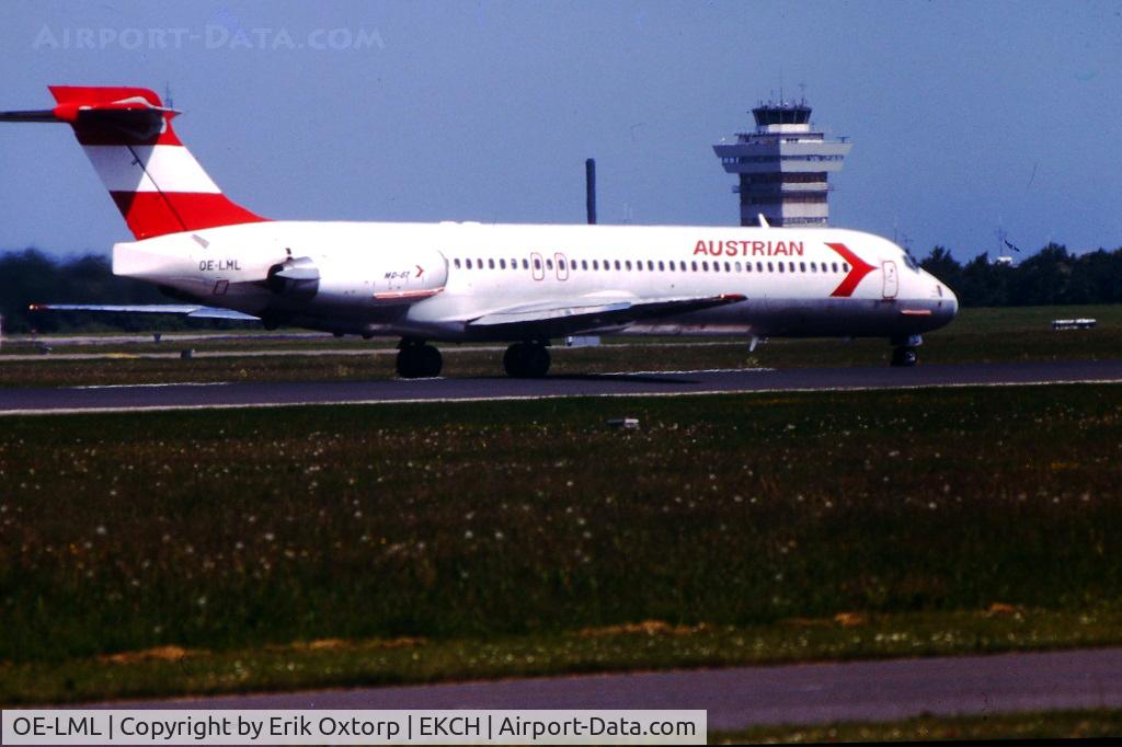 OE-LML, 1987 McDonnell Douglas DC-9-87 C/N 49412, OE-LML takeoff rw 04R
