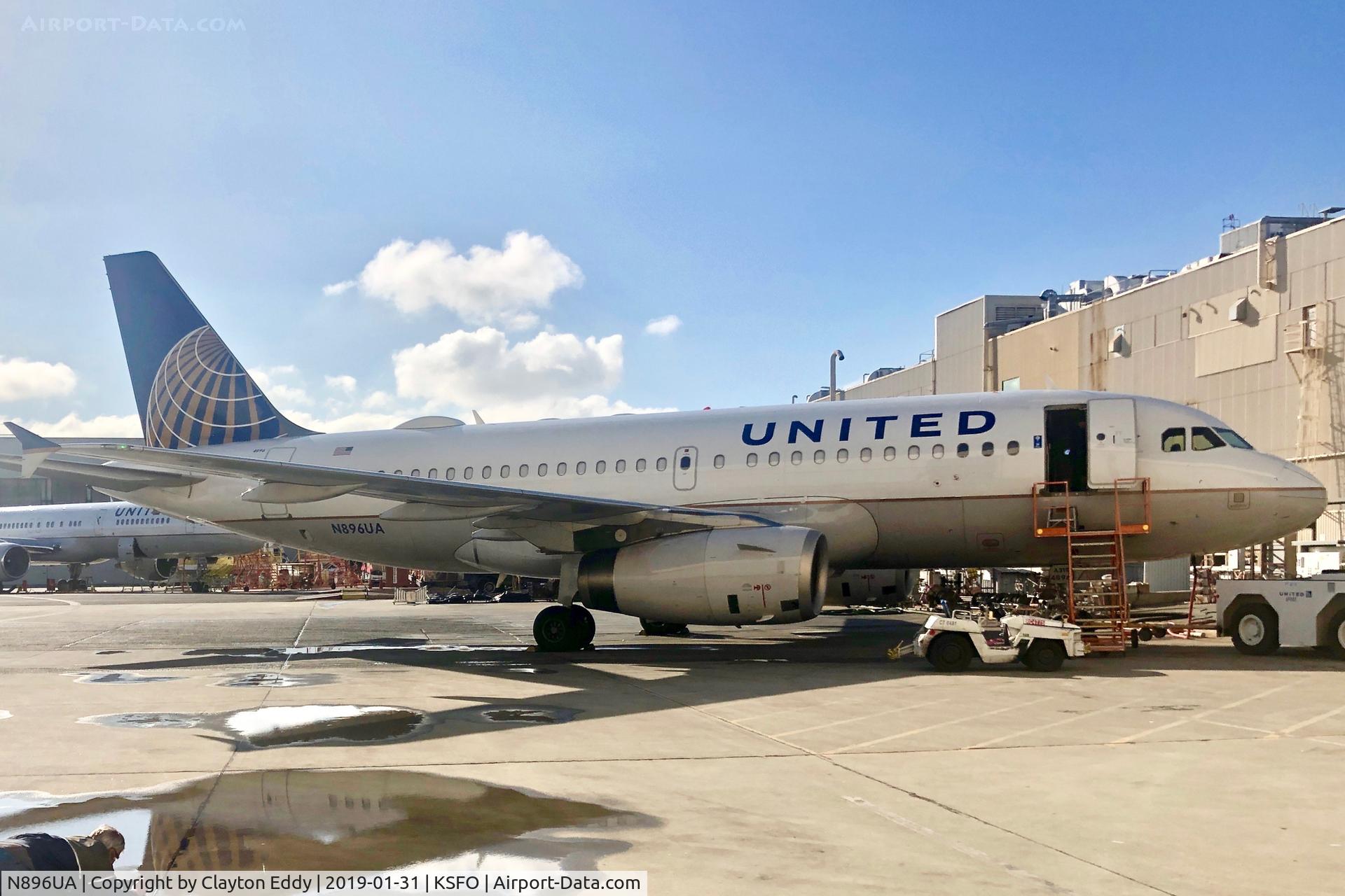 N896UA, 2007 Airbus A319-132 C/N 3144, SFO 2019.