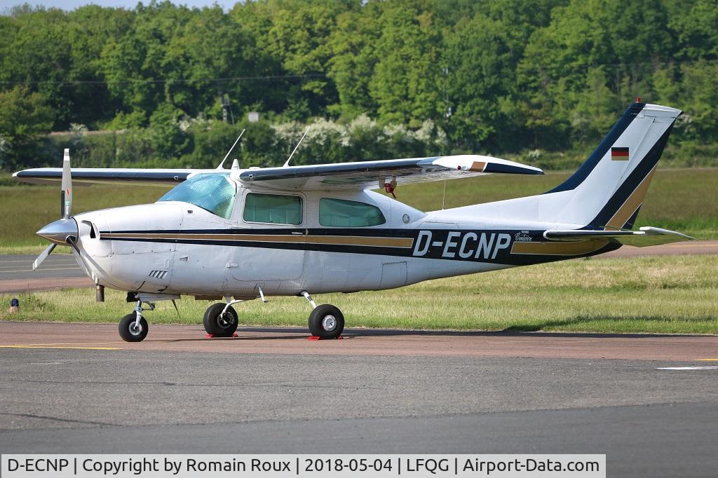 D-ECNP, 1971 Cessna T210K Turbo Centurion C/N 21059456, Parked