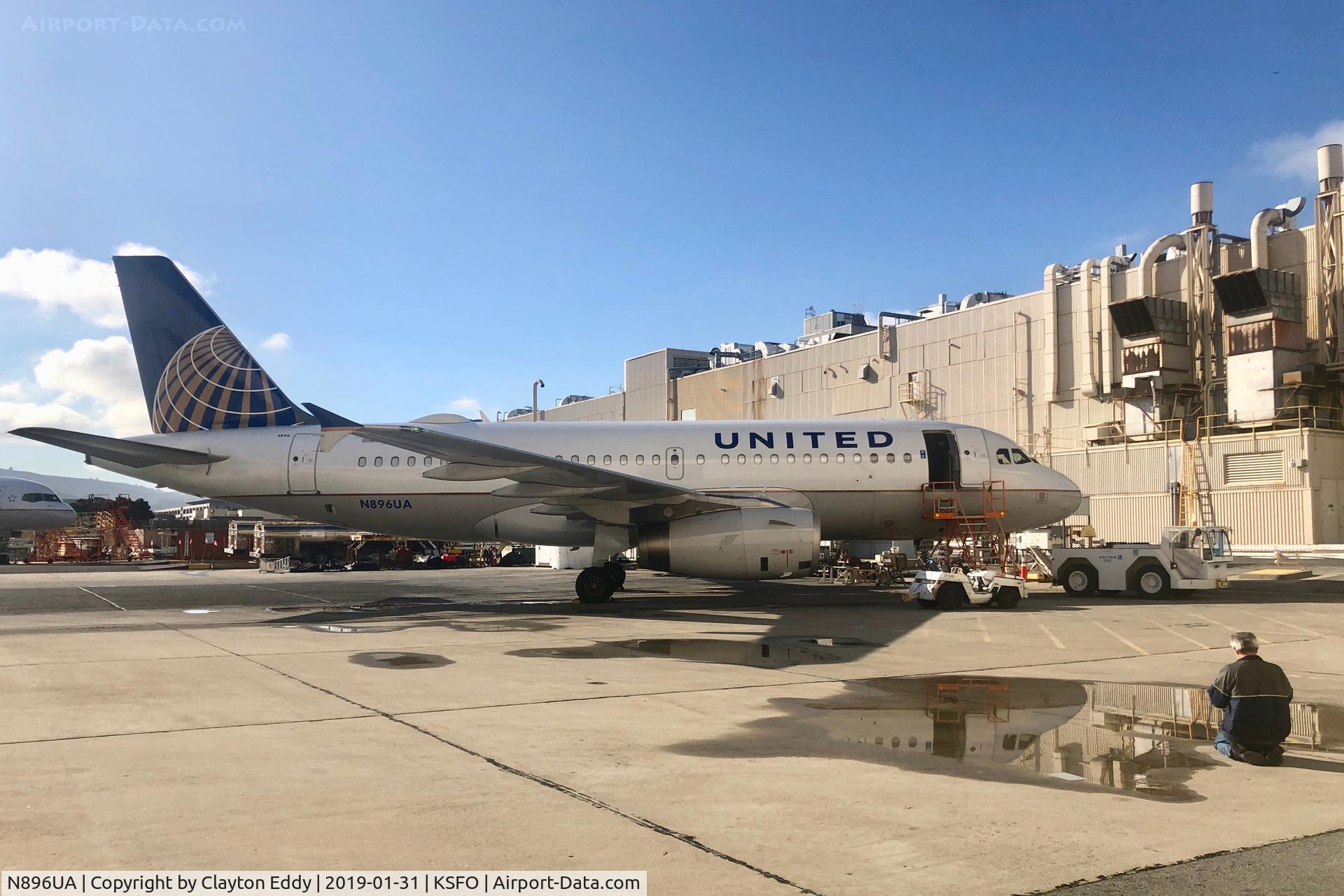 N896UA, 2007 Airbus A319-132 C/N 3144, SFO 2019.