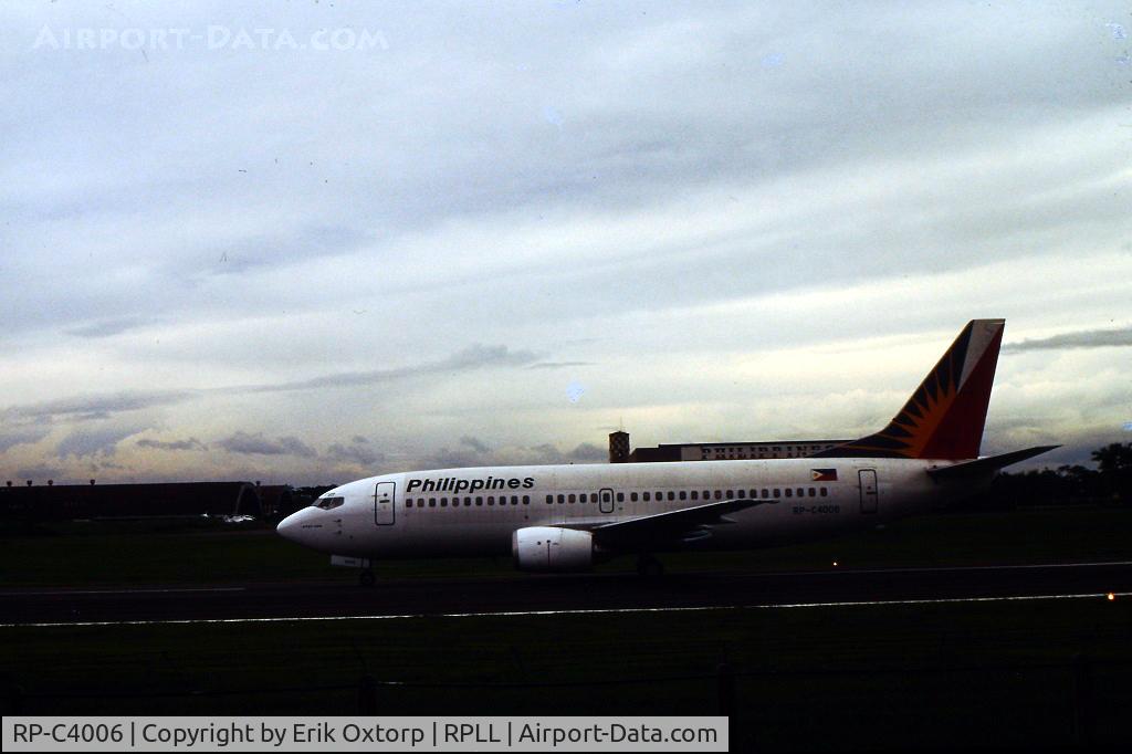 RP-C4006, 1988 Boeing 737-3S3 C/N 24059, RP-C4006 taxing to the gate in MNL