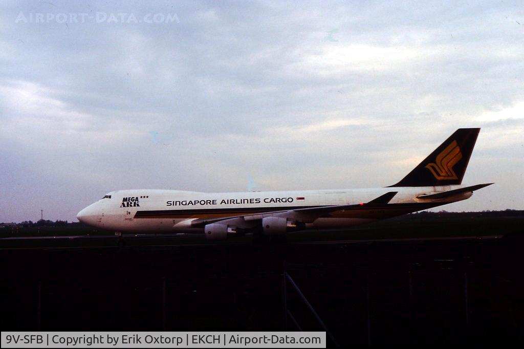 9V-SFB, 1994 Boeing 747-412F/SCD C/N 26561, 9V-SFB landed rw 04L