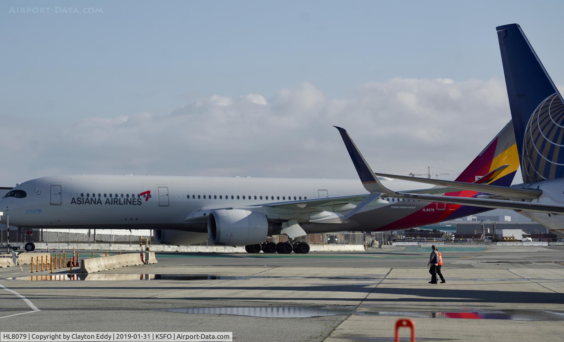 HL8079, 2017 Airbus A350-941 C/N 117, SFO 2019.