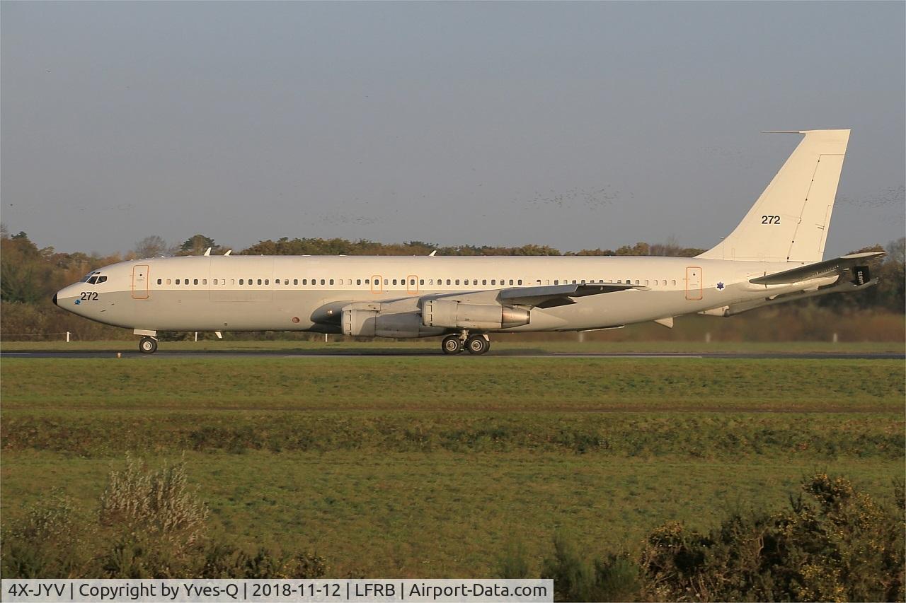 4X-JYV, 1975 Boeing 707-3L6C C/N 21096, Israeli Air Force Boeing 707-3L6C, Take off run rwy 25L, Brest-Bretagne Airport (LFRB-BES)