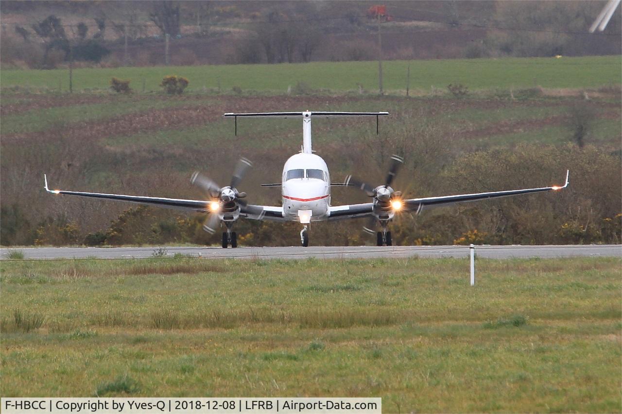 F-HBCC, 1999 Beech 1900D C/N UE-350, Beech 1900D, Lining up rwy 25L, Brest-Bretagne Airport (LFRB-BES)