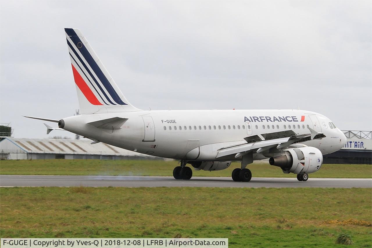 F-GUGE, 2003 Airbus A318-111 C/N 2100, Airbus A318-111, Reverse thrust landing rwy 25L, Brest-Bretagne Airport (LFRB-BES)