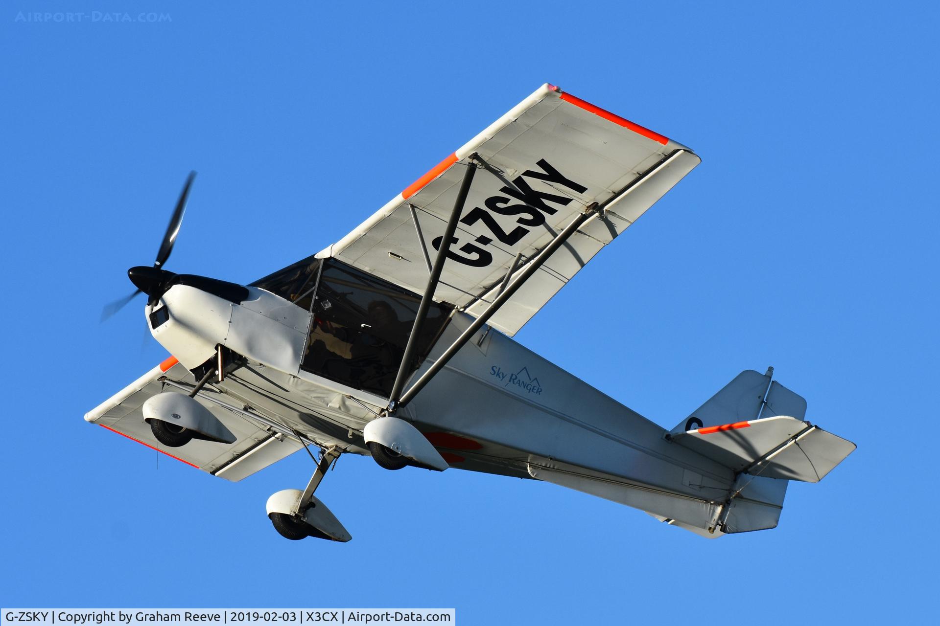 G-ZSKY, 2007 Skyranger Swift 912S(1) C/N BMAA/HB/543, Departing from Northrepps.