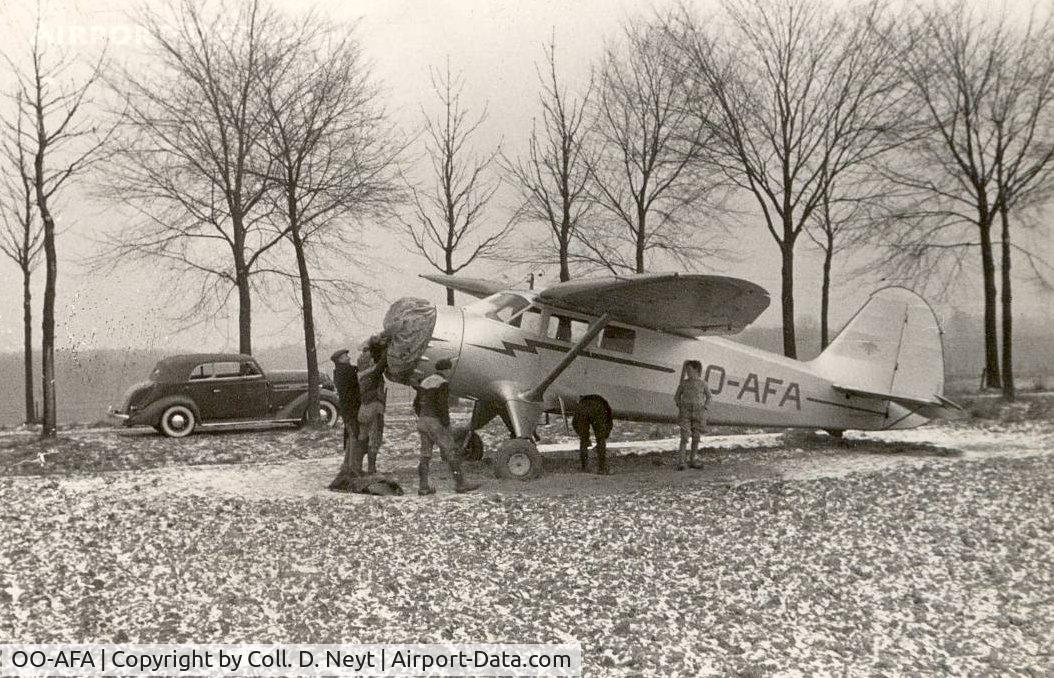 OO-AFA, Stinson SR-9C Reliant C/N 5174, OO-AFA owned bij G. Hanet, taken during winter 1937-1938.Place & date unknown.