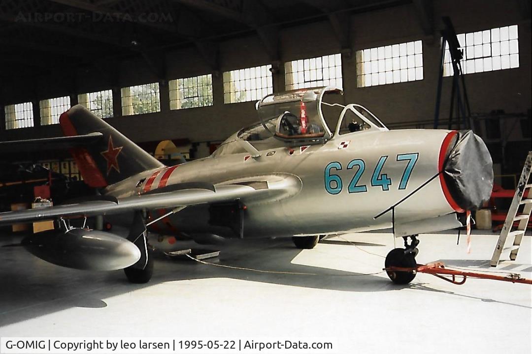 G-OMIG, 1956 PZL-Mielec SBLim-2 (MiG-15UTI) C/N 622047, Duxford 22.5.1995