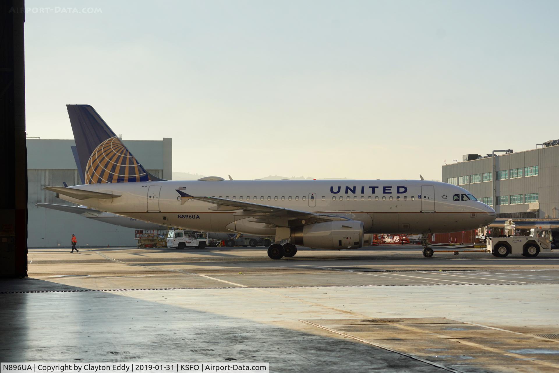 N896UA, 2007 Airbus A319-132 C/N 3144, SFO 2019.