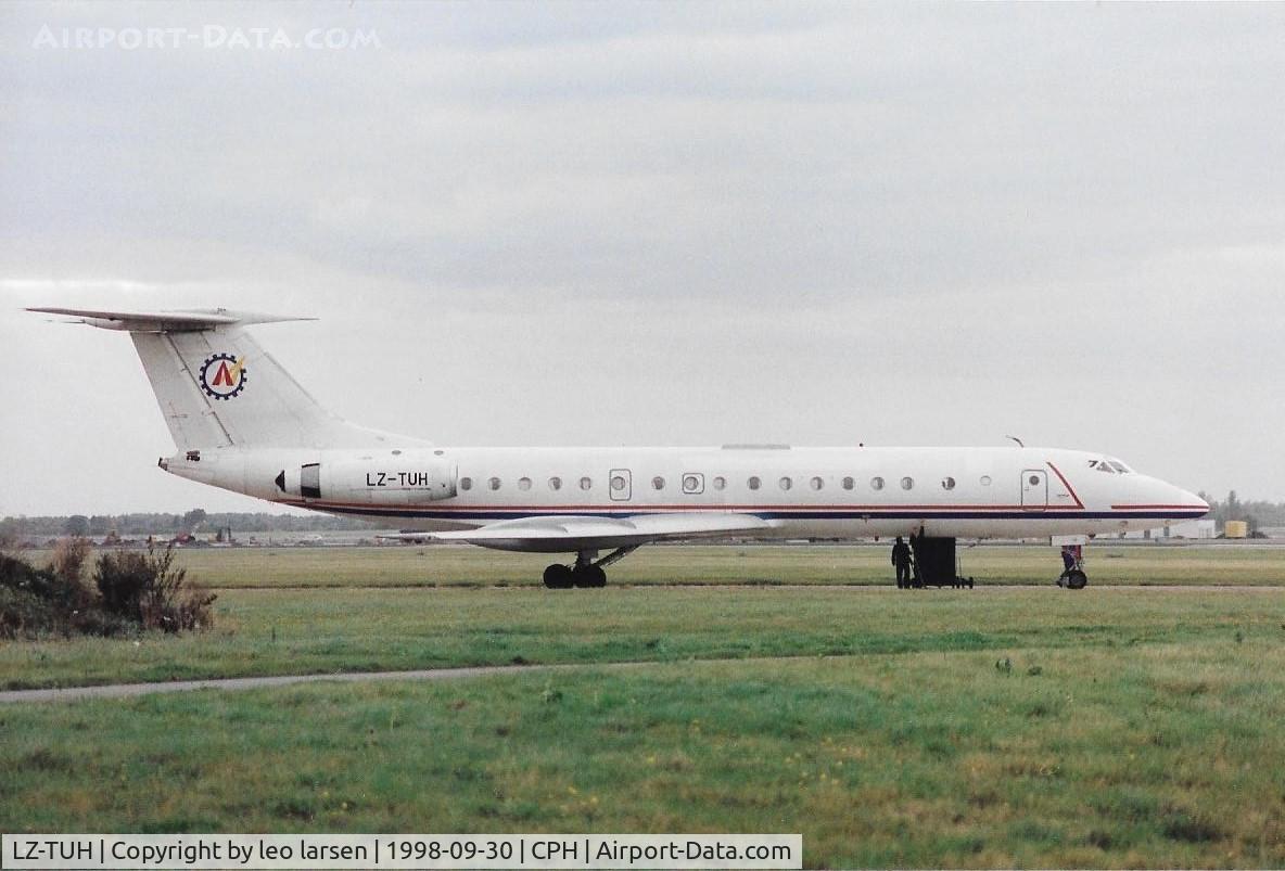 LZ-TUH, 1977 Tupolev Tu-134A-1 C/N 73 60142, Copenhagen 30.9.1998