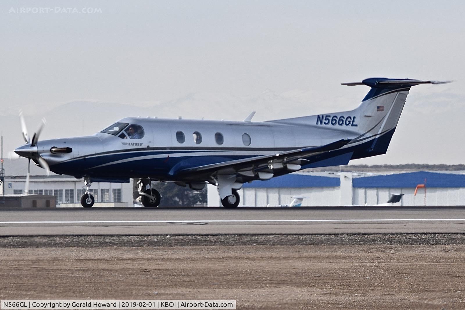 N566GL, 2015 Pilatus PC-12/47E C/N 1566, Take off run on RWY 10L.