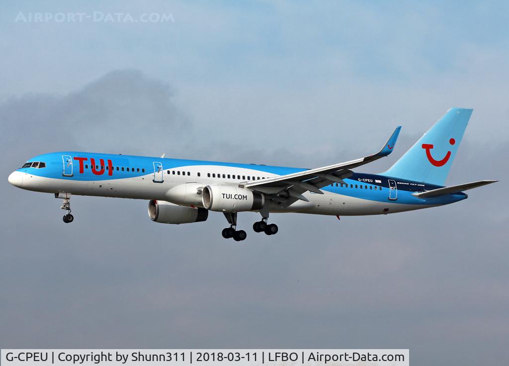 G-CPEU, 1999 Boeing 757-236 C/N 29941, Landing rwy 14R