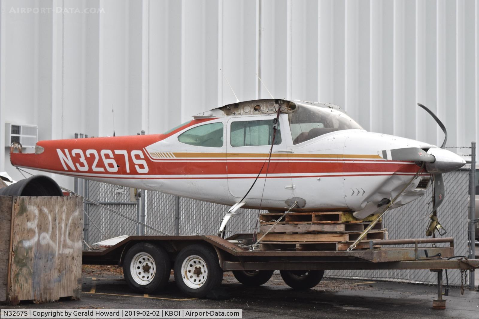 N3267S, 1964 Cessna 182G Skylane C/N 18255767, Looks like a nose strike when landing. Might be a write off?