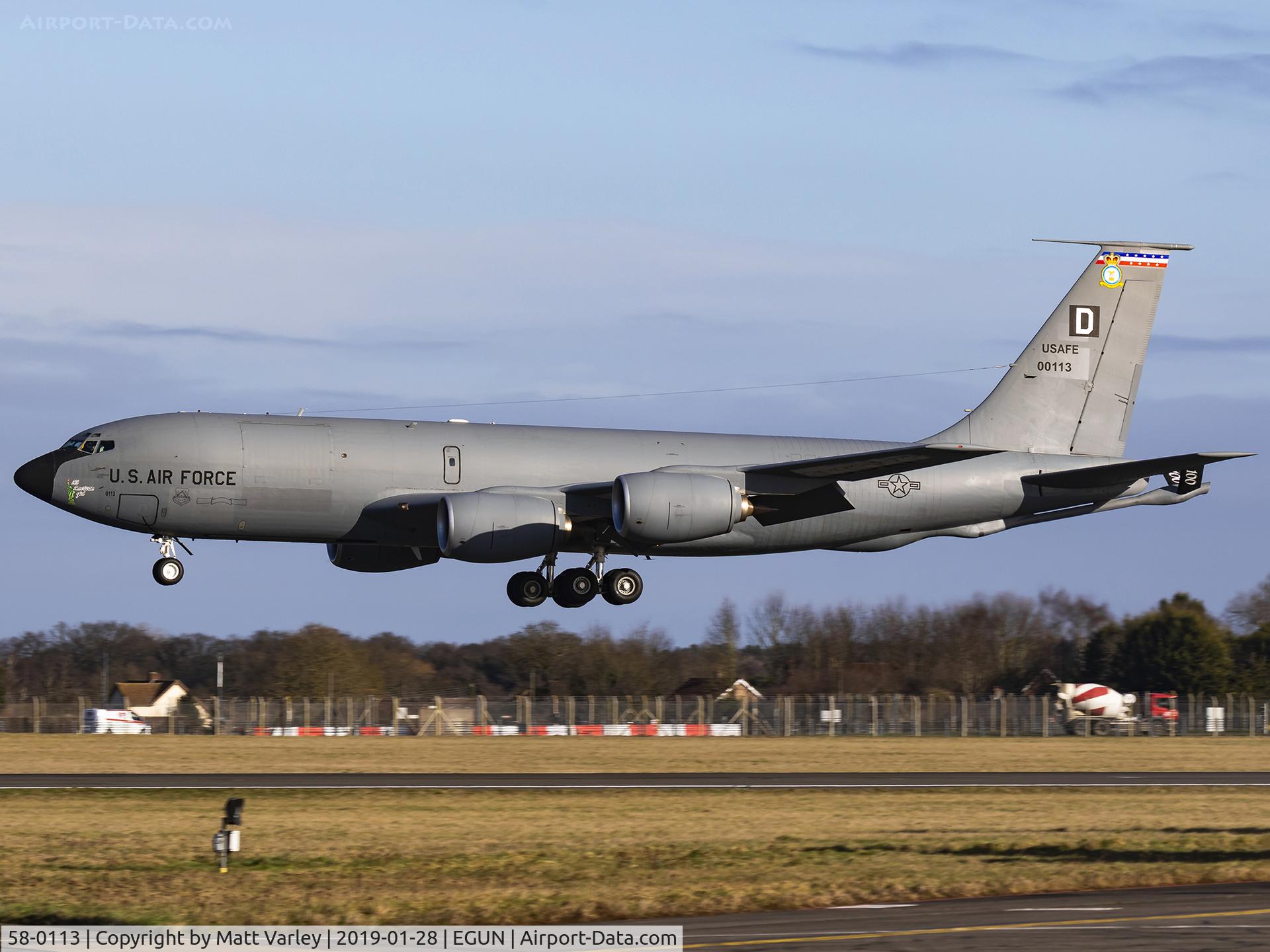 58-0113, 1958 Boeing KC-135R Stratotanker C/N 17858, Landing
