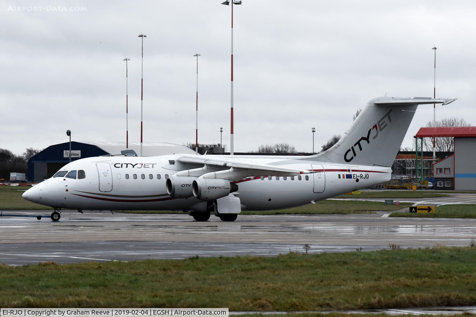 EI-RJO, 1999 British Aerospace Avro 146-RJ85A C/N E2352, Under tow at Norwich.