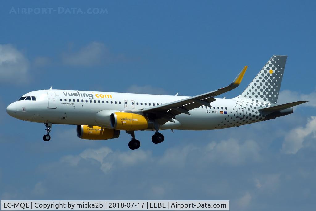 EC-MQE, 2017 Airbus A320-232 C/N 7585, Landing