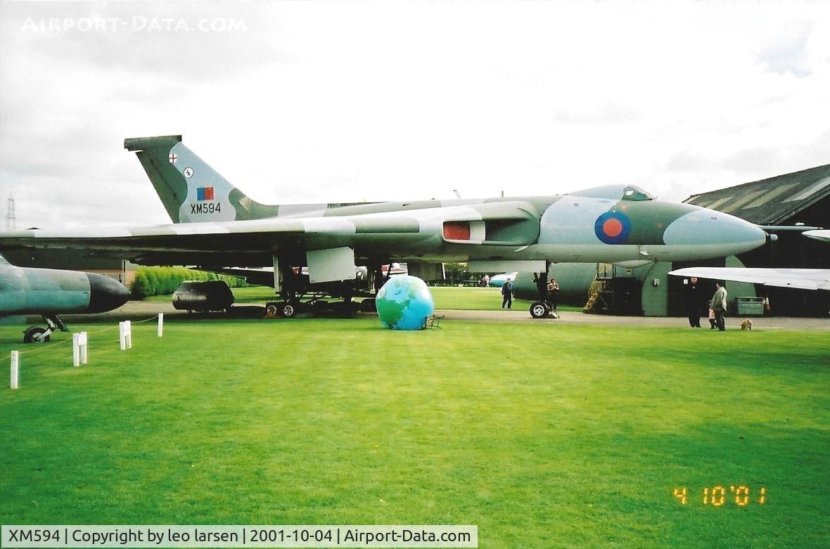 XM594, 1963 Avro Vulcan B.2 C/N Set 58, Newark Museum 4.10.2001