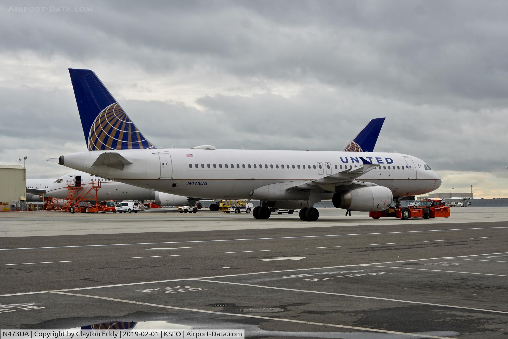 N473UA, 2001 Airbus A320-232 C/N 1469, SFO 2019.