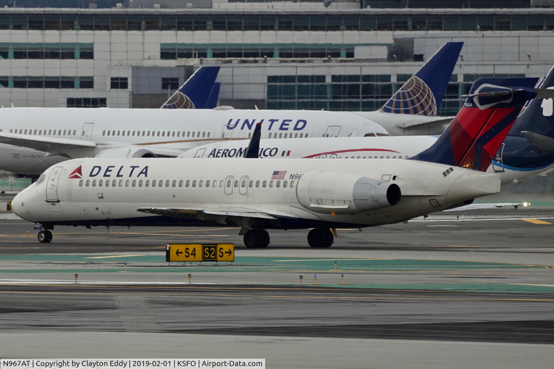 N967AT, 2001 Boeing 717-200 C/N 55028, SFO 2019.