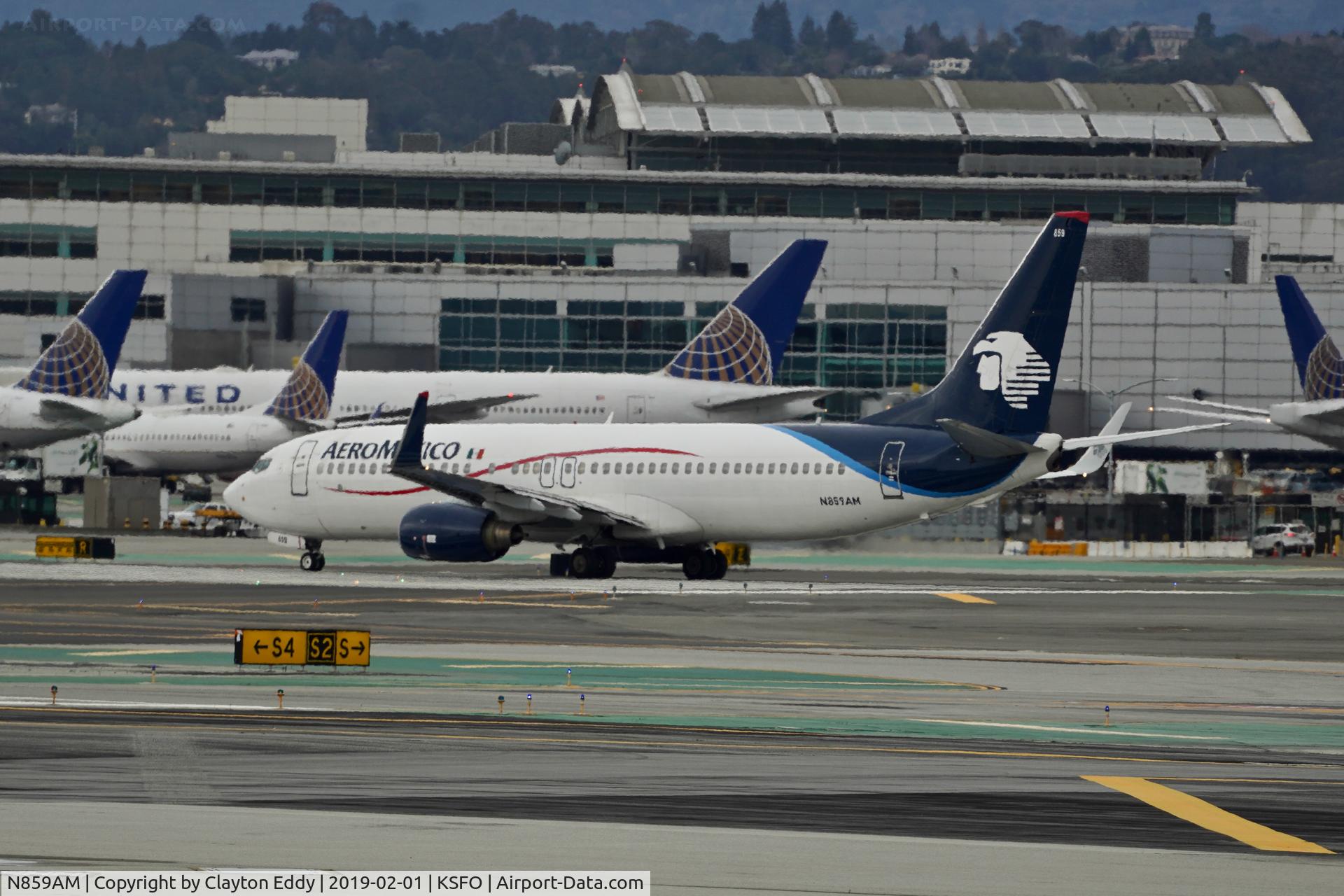 N859AM, 2003 Boeing 737-8Q8 C/N 32796, SFO 2019.