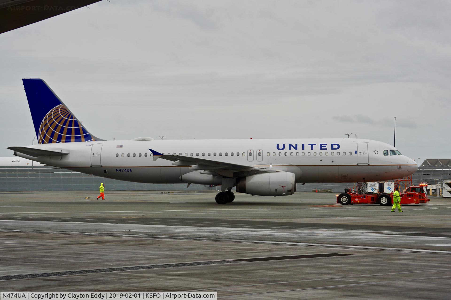 N474UA, 2001 Airbus A320-232 C/N 1475, SFO 2019.