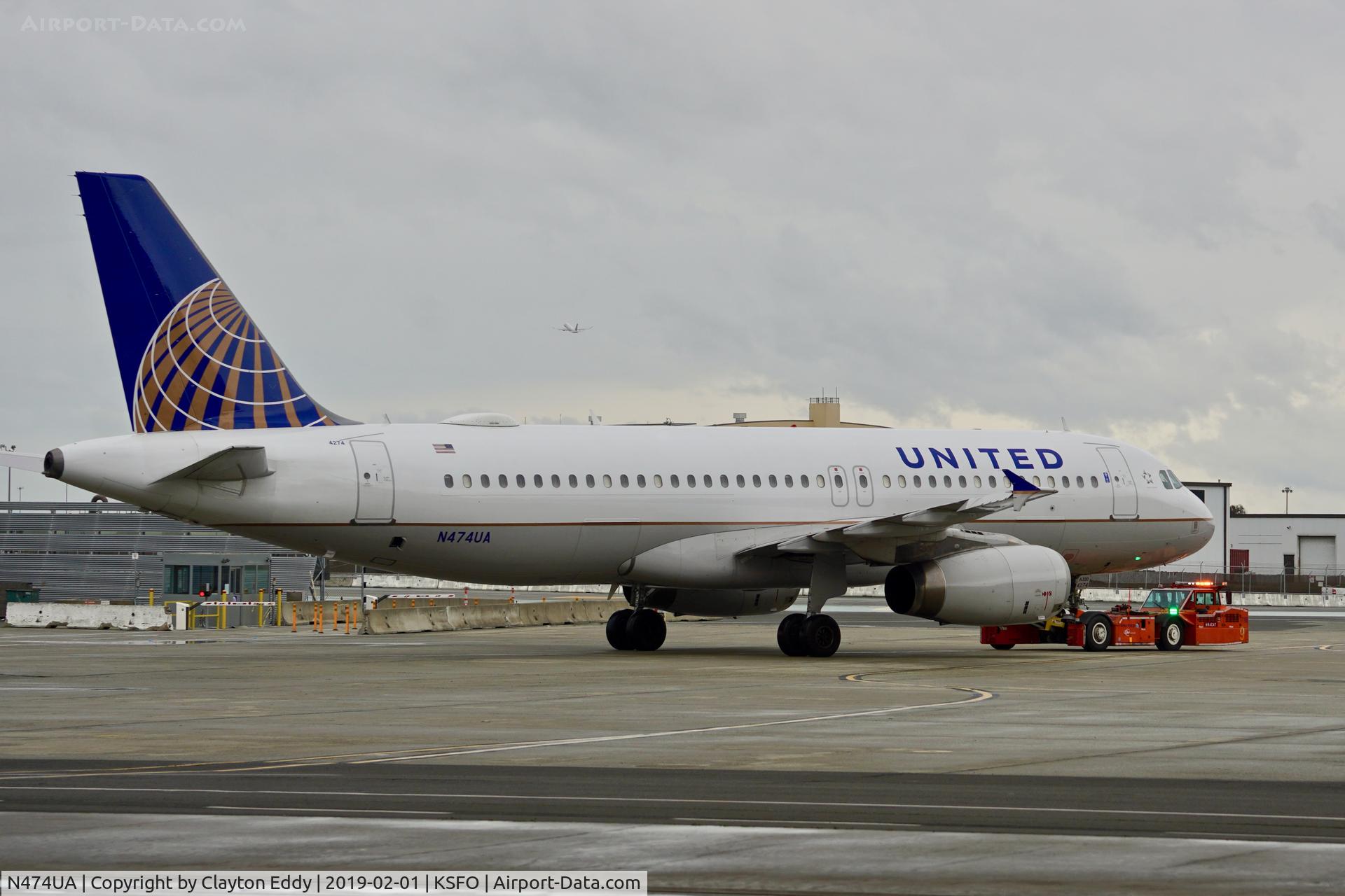 N474UA, 2001 Airbus A320-232 C/N 1475, SFO 2019.