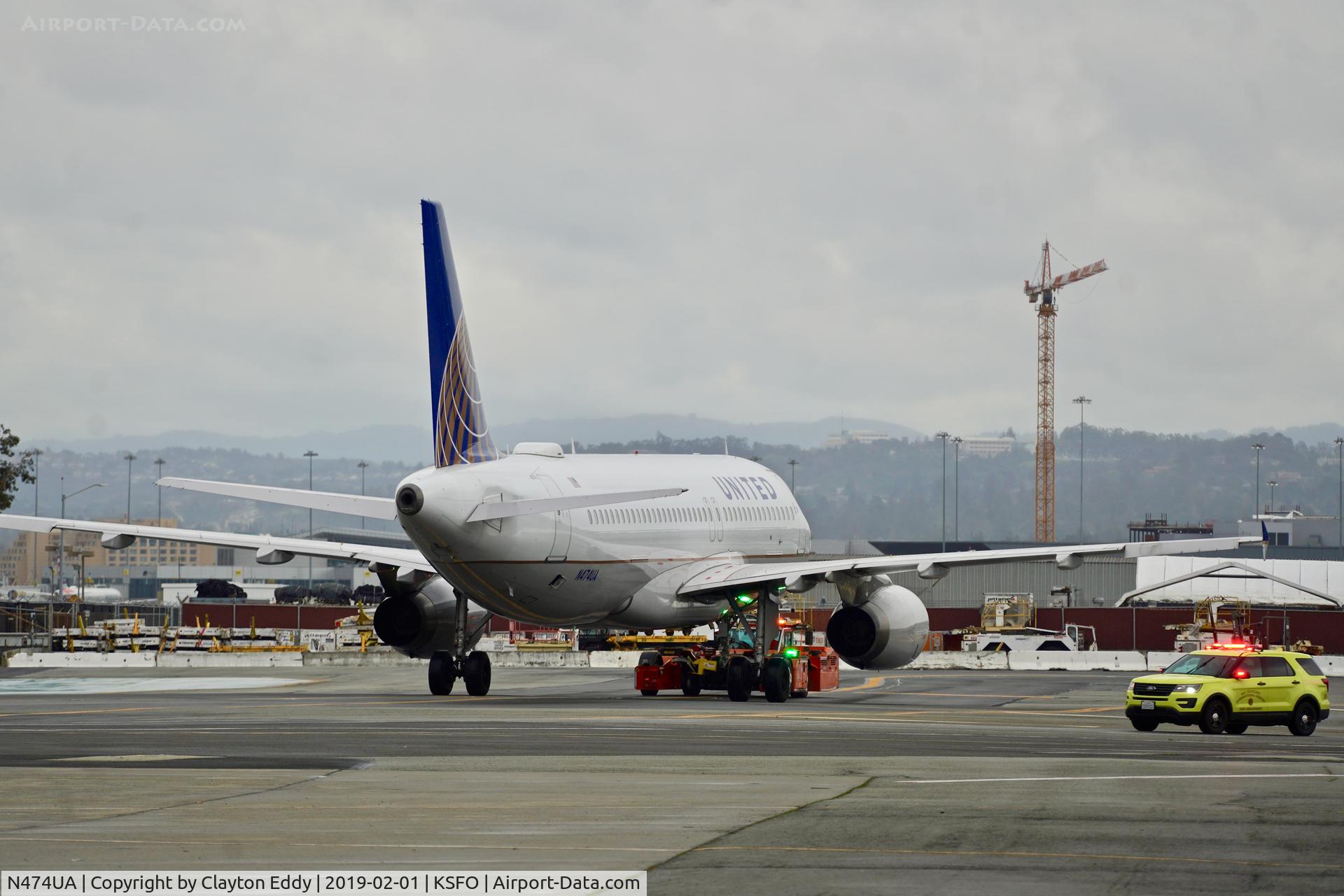 N474UA, 2001 Airbus A320-232 C/N 1475, SFO 2019.