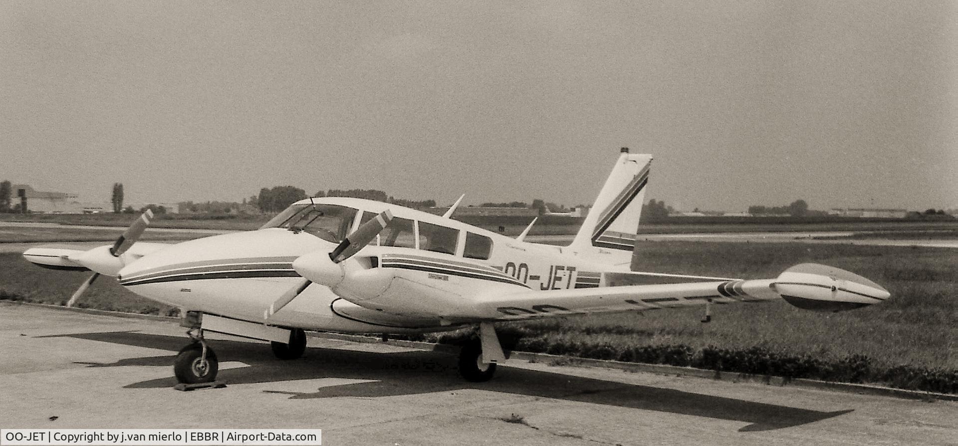 OO-JET, Piper PA-30 Twin Comanche Twin Comanche C/N 30-1603, Brussels