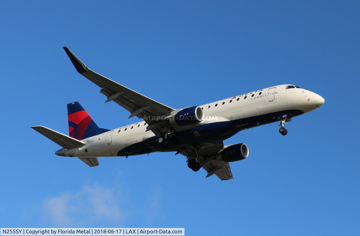 N255SY, 2016 Embraer 175LR (ERJ-170-200LR) C/N 17000622, Delta Connection