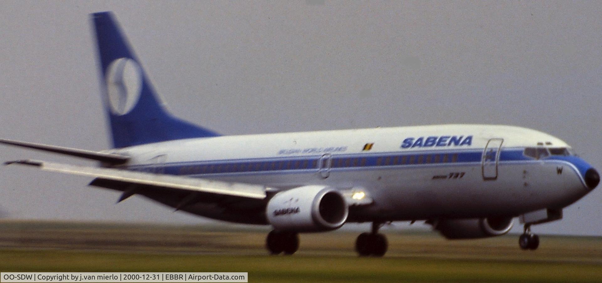 OO-SDW, 1987 Boeing 737-329 C/N 23772, Landing 25L at Brussels