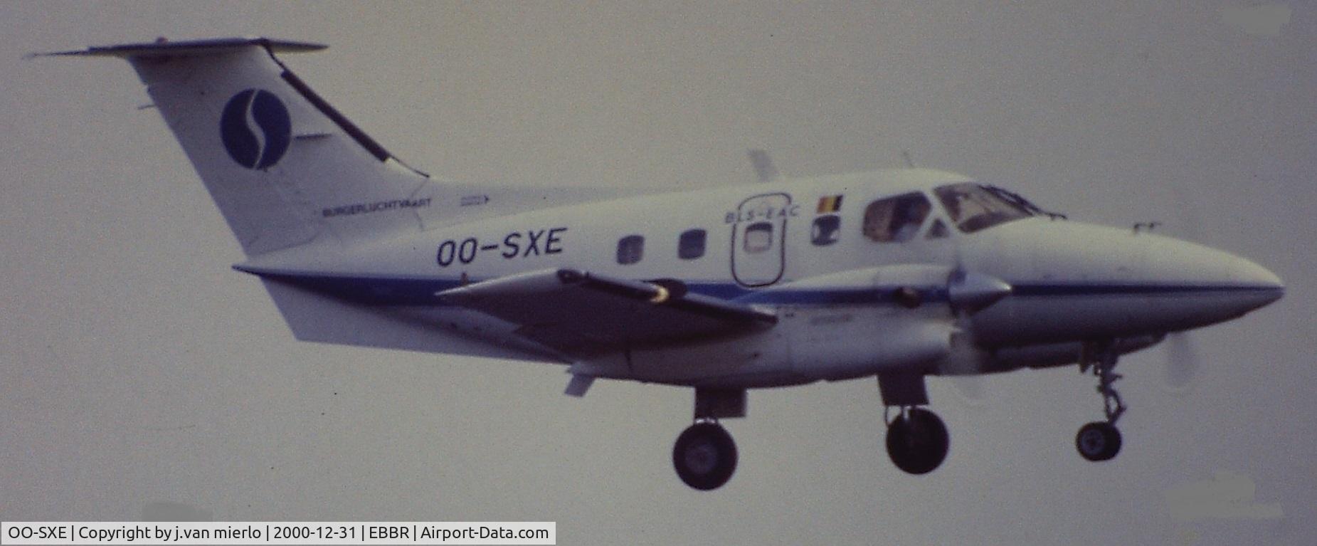 OO-SXE, 1981 Embraer EMB-121A Xingu C/N 121045, Landing 25L at Brussels