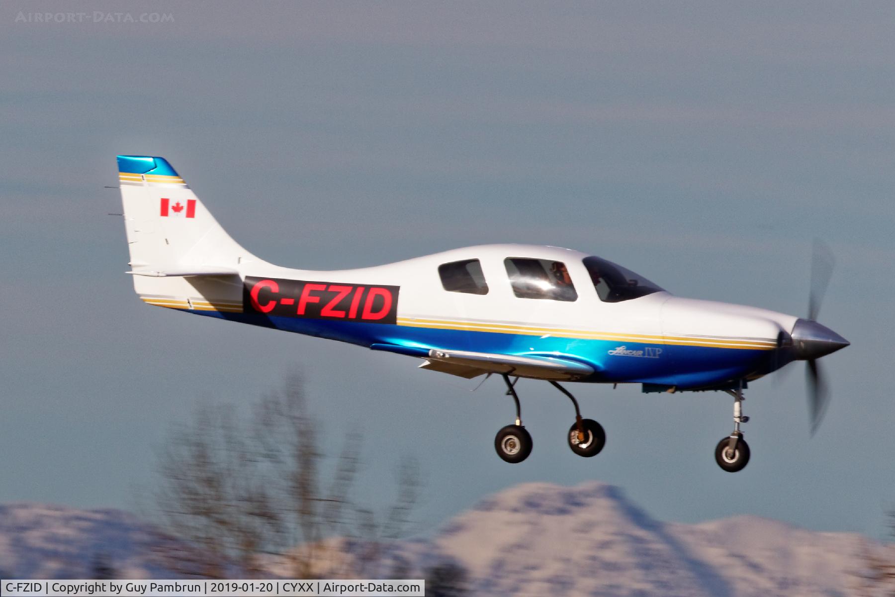 C-FZID, 2000 Lancair IVP C/N LIV292, Landing