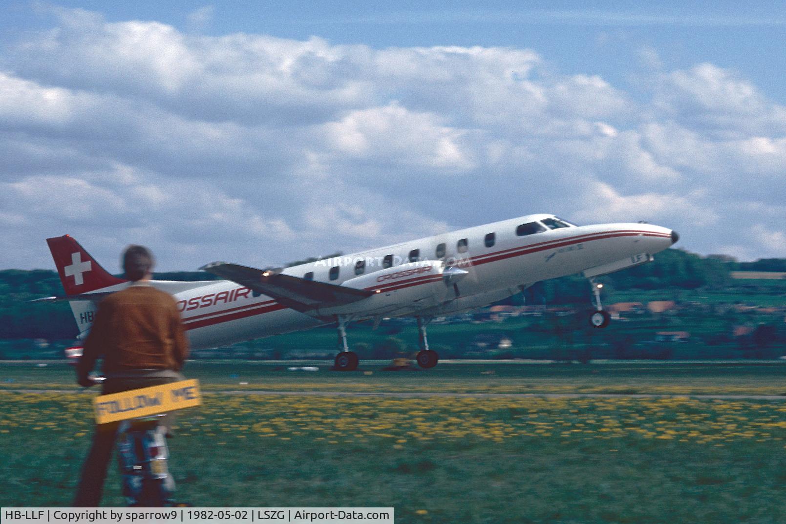HB-LLF, 1981 Fairchild Swearingen SA-227AC Metro III C/N AC-445, On a touch-and-go on grenchens short runway 25.