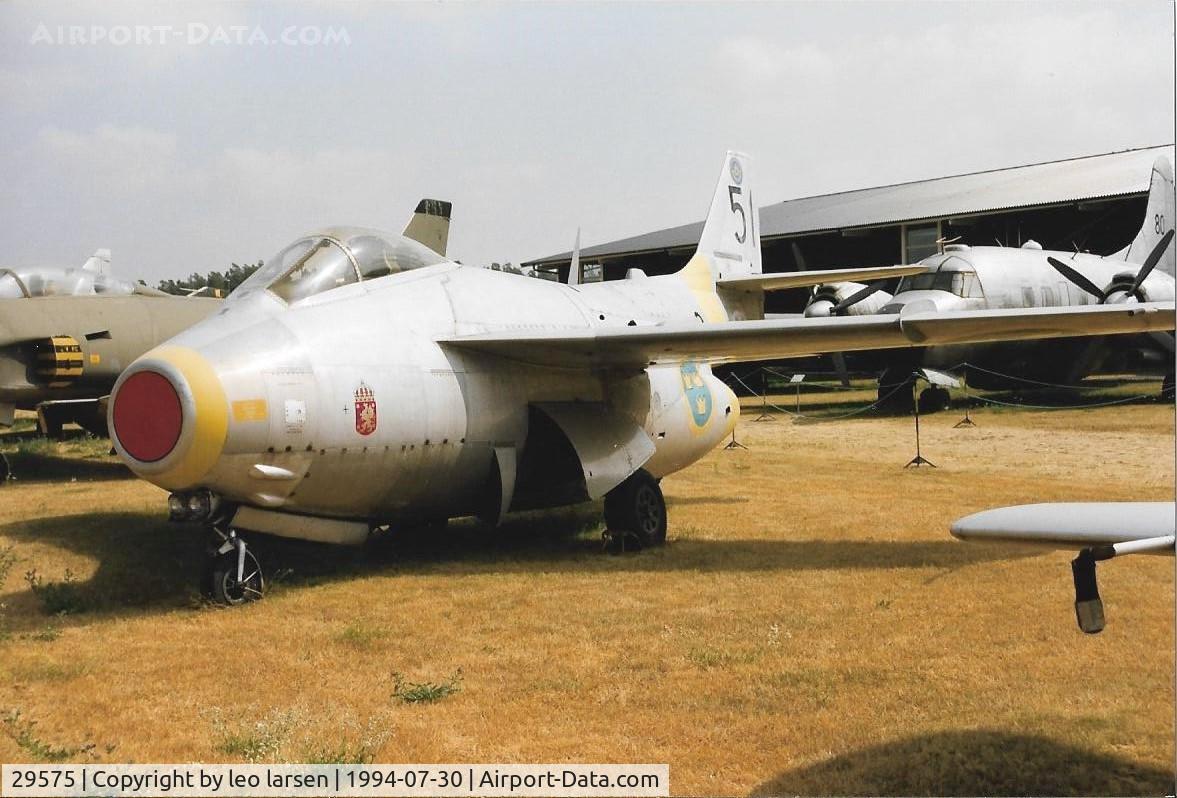 29575, Saab J-29F Tunnan C/N 29575, Malmslätt Museum 30.7.94