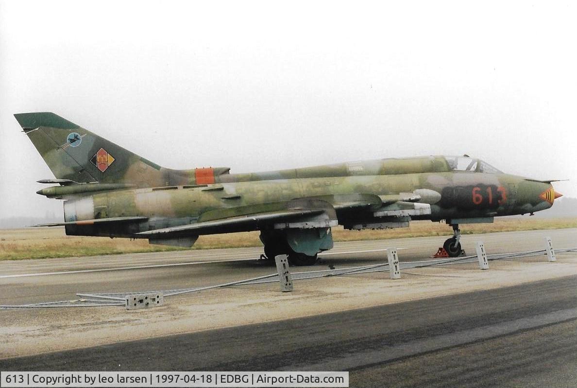 613, Sukhoi Su-22M-4 C/N 25018, Berlin Gatow Museum 18.4.1997