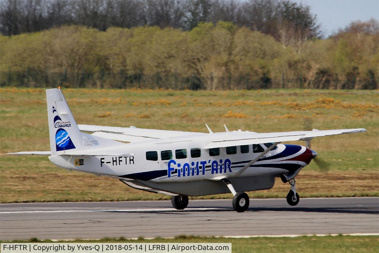 F-HFTR, 2008 Cessna 208B Grand Caravan C/N 208B-2041, Cessna 208B Grand Caravan, Take off rwy 07R, Brest-Bretagne airport (LFRB-BES)