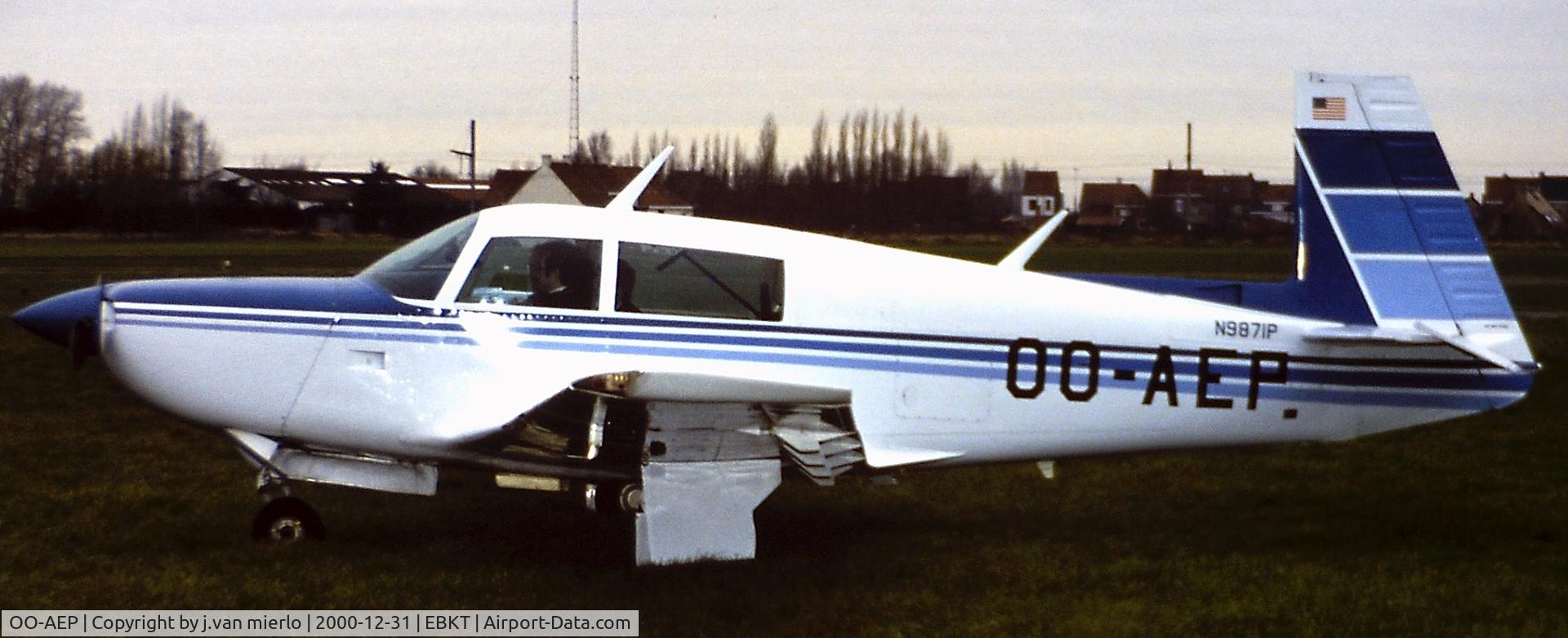 OO-AEP, Mooney M20K C/N 250537, Wevelgem, Kortrijk, Belgium