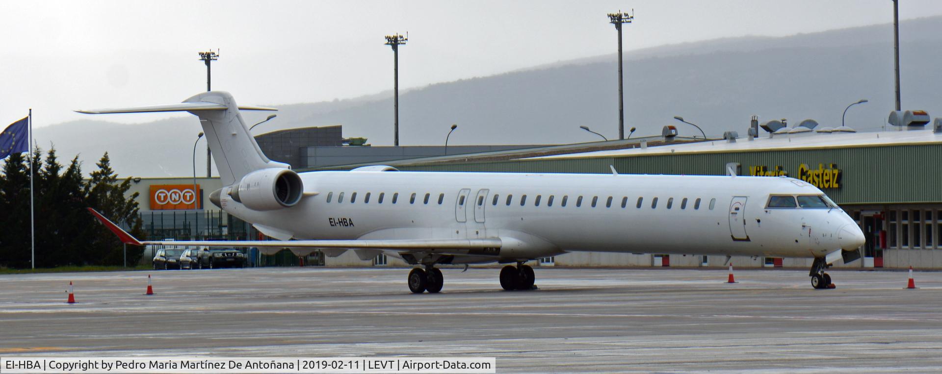 EI-HBA, 2011 Bombardier CRJ-1000ER NG (CL-600-2E25) C/N 19020, Foronda - Vitoria-Gasteiz - Euskadi - España