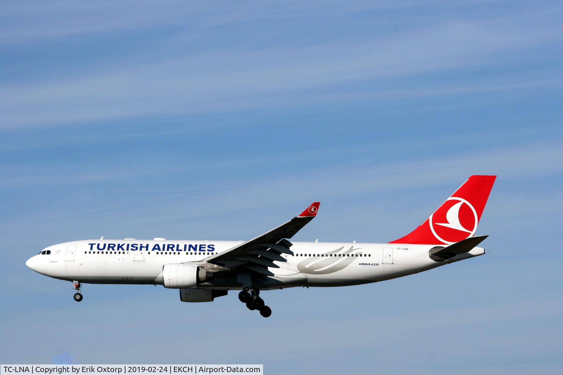 TC-LNA, 2008 Airbus A330-223 C/N 874, TC-LNA landing rw 22L