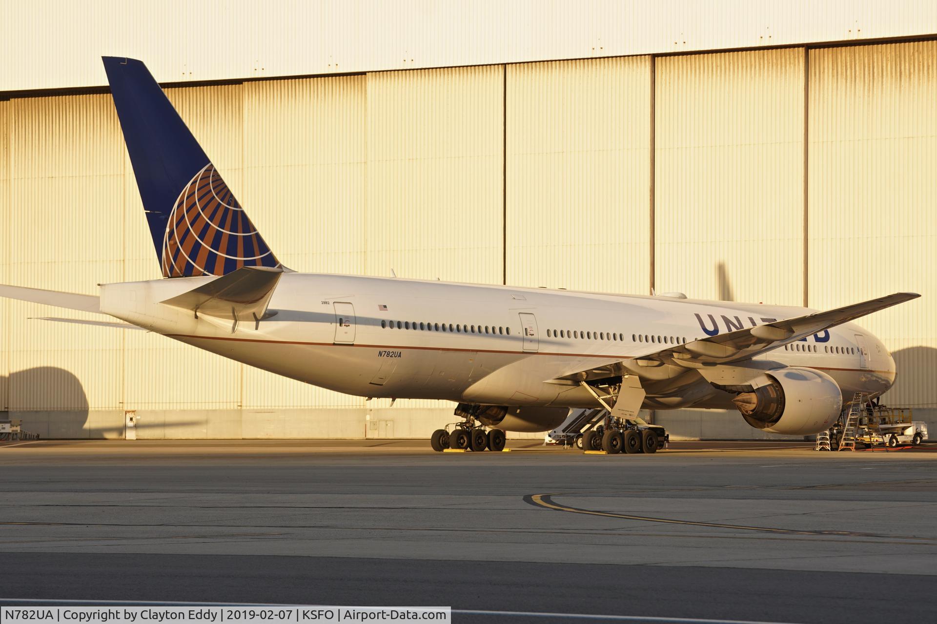 N782UA, 1997 Boeing 777-222/ER C/N 26948, SFO 2019.