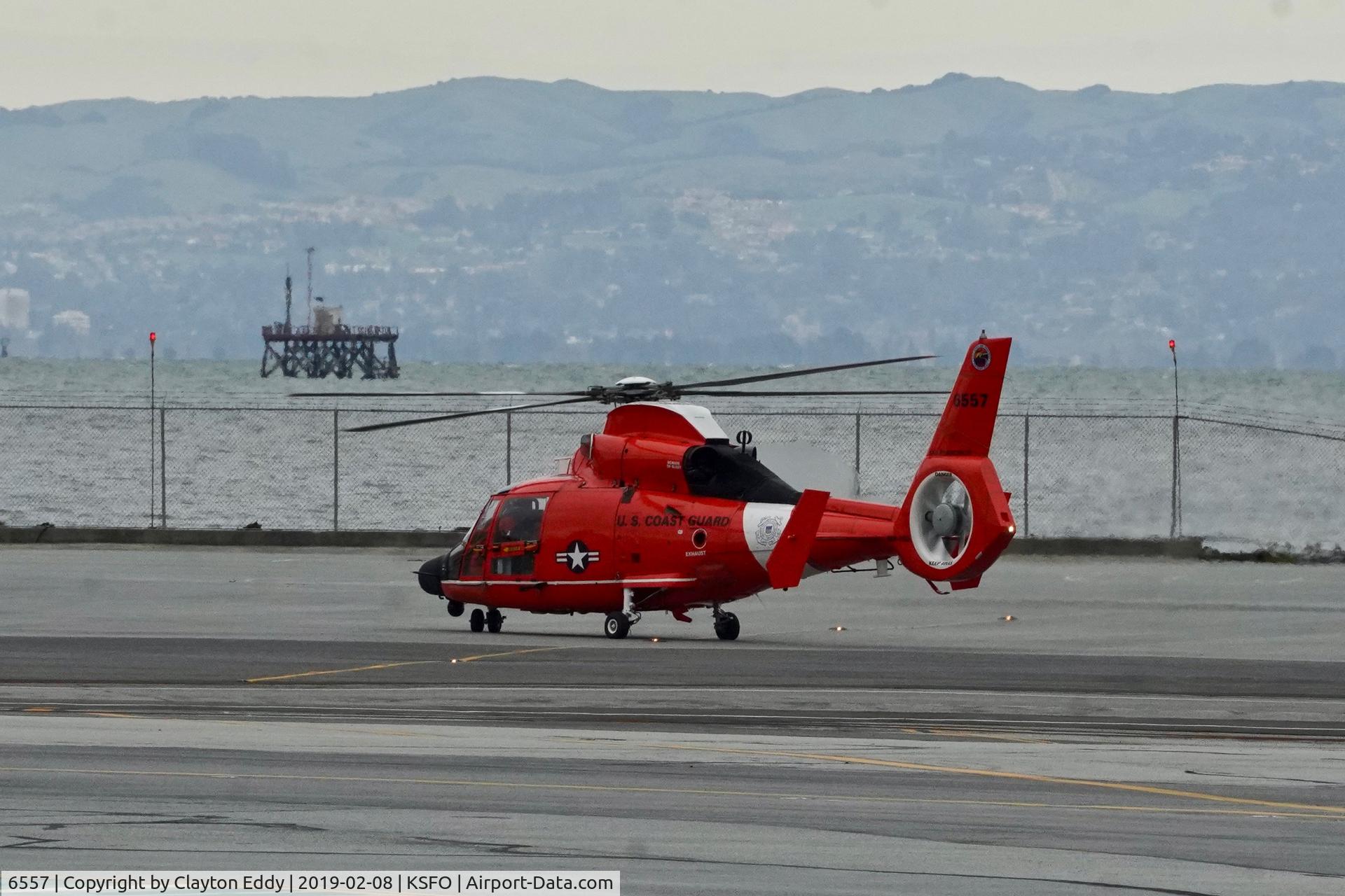 6557, Aerospatiale MH-65C Dolphin C/N 6237, Cast Guard station at SFO. 2019.