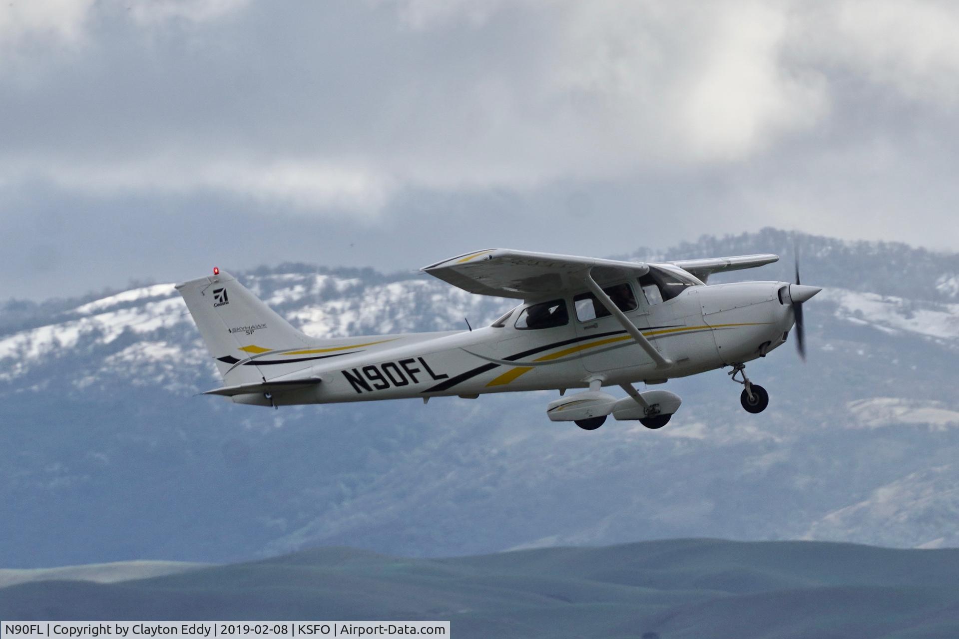 N90FL, 1998 Cessna 172R Skyhawk C/N 17280562, Livermore Airport 2019.