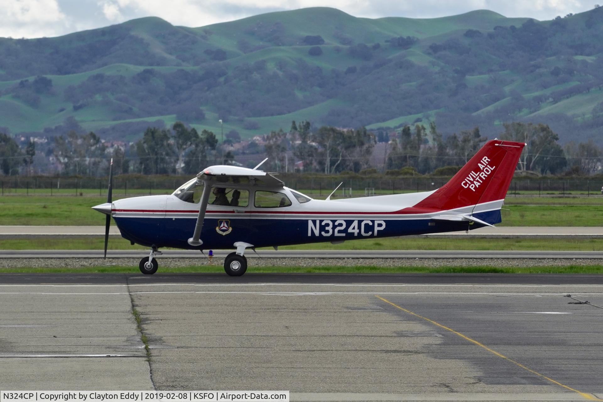 N324CP, 2018 Cessna 172S C/N 172S12135, Livermore Airport California 2019.