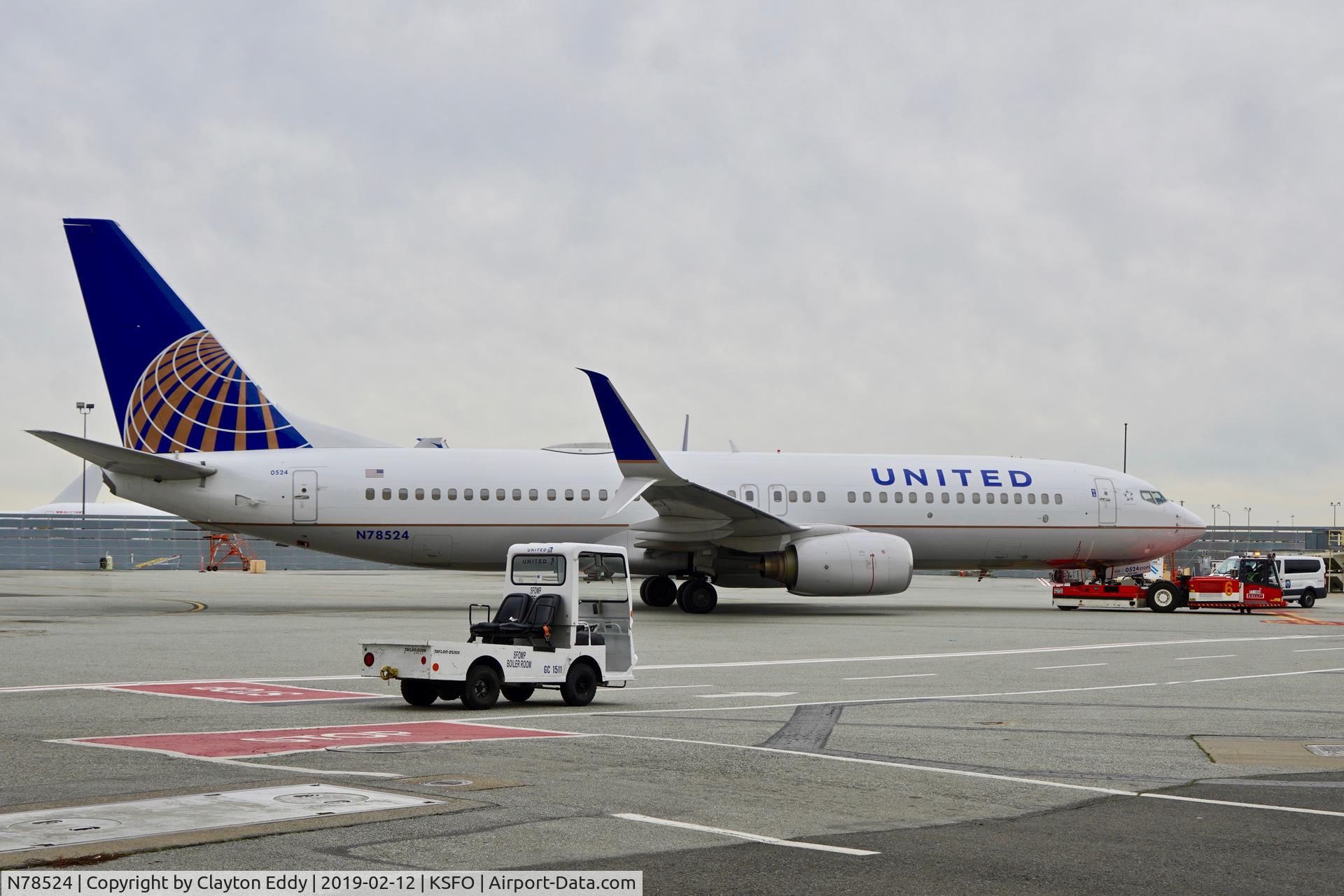 N78524, 2010 Boeing 737-824 C/N 31642, SFO 2019.