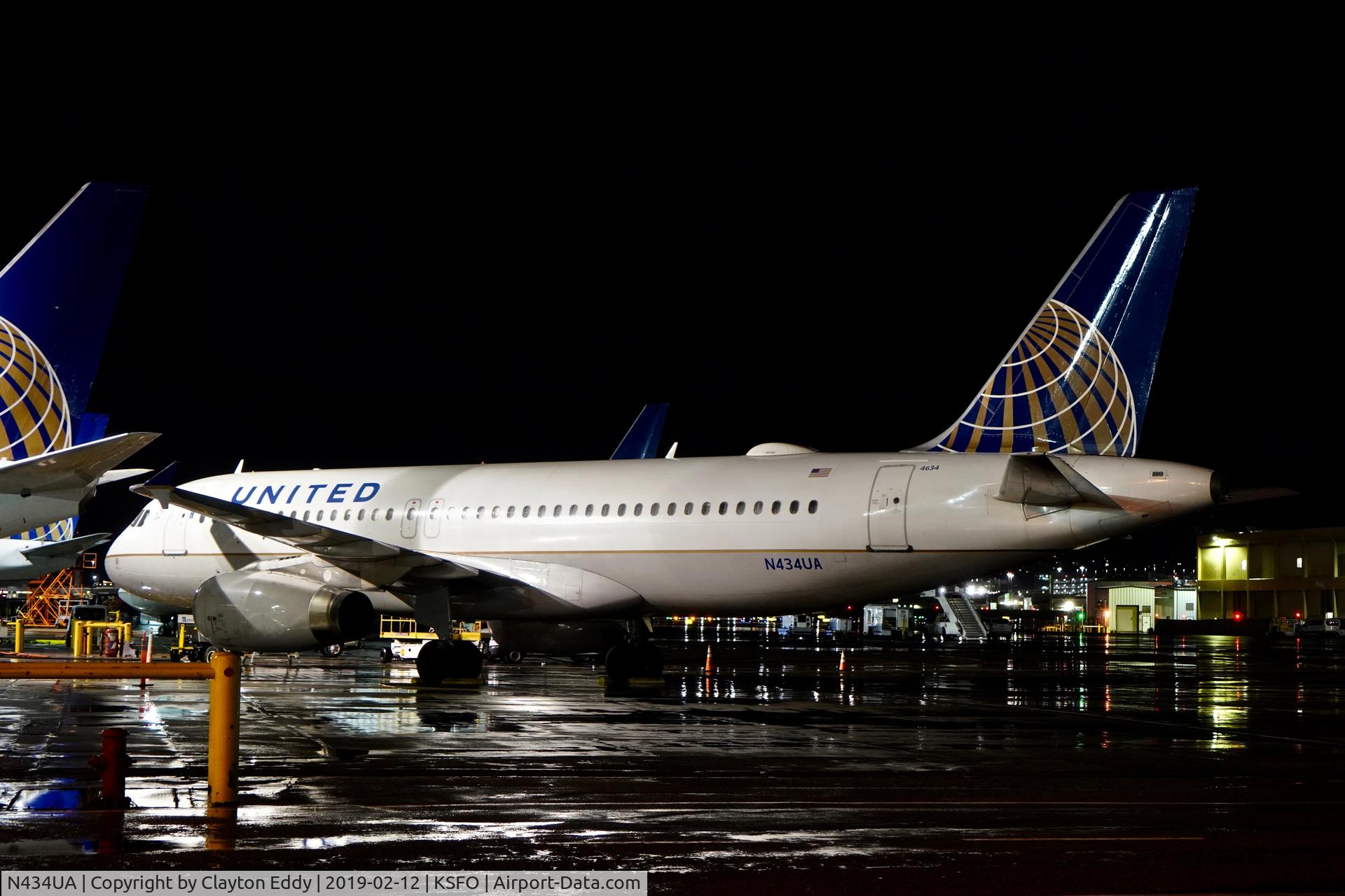 N434UA, 1996 Airbus A320-232 C/N 592, SFO 2019.