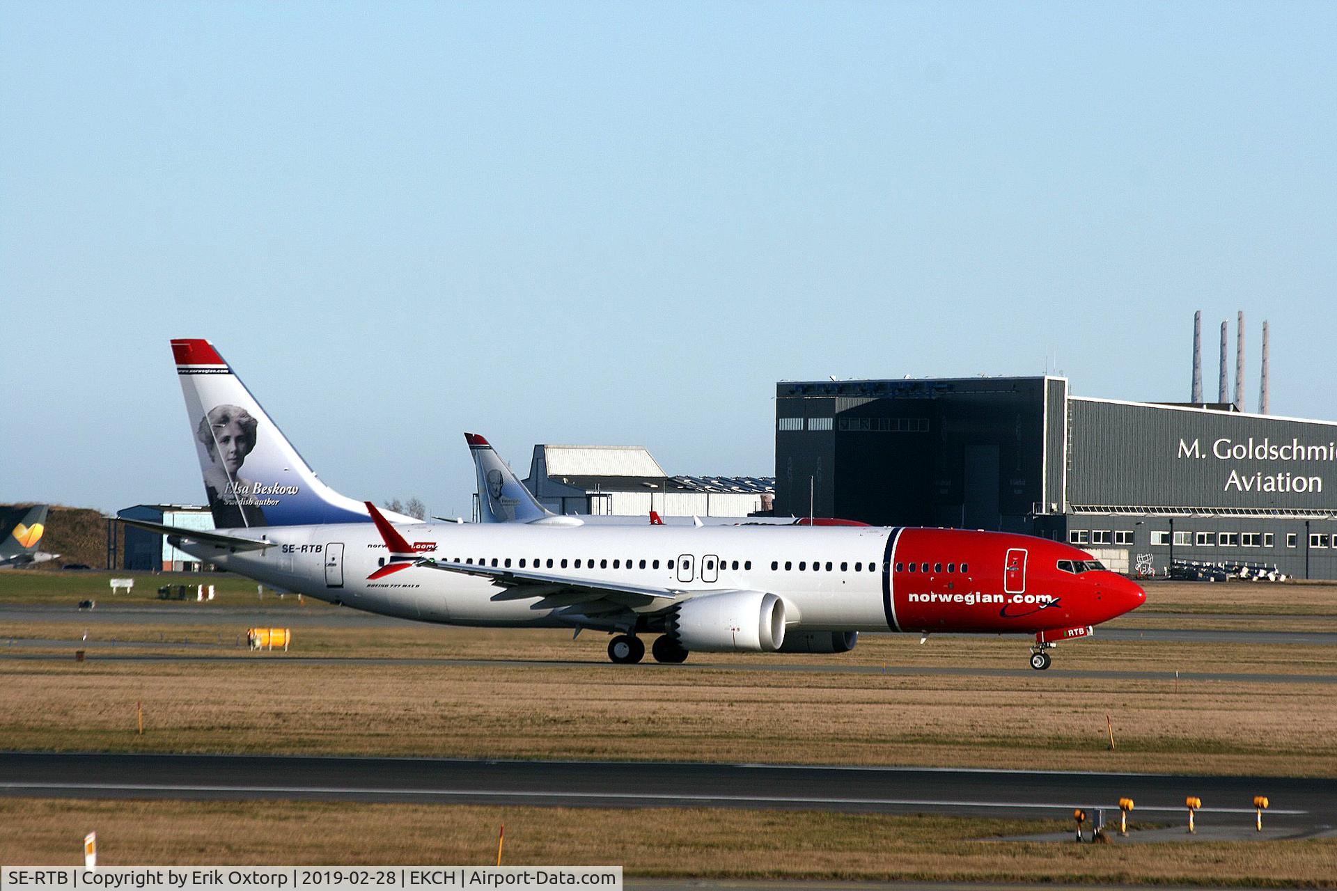 SE-RTB, 2018 Boeing 737-8 MAX C/N 63972, SE-RTB taxing for take off rw 04R