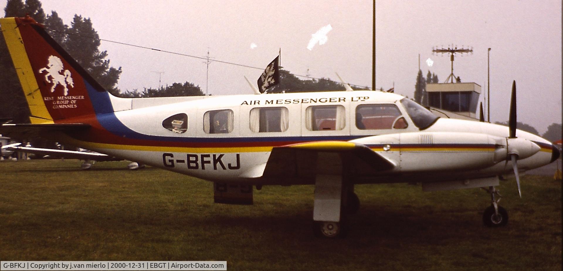 G-BFKJ, 1970 Piper PA-31 Navajo C/N 31-681, Ghent, St.Denijs-Westrem