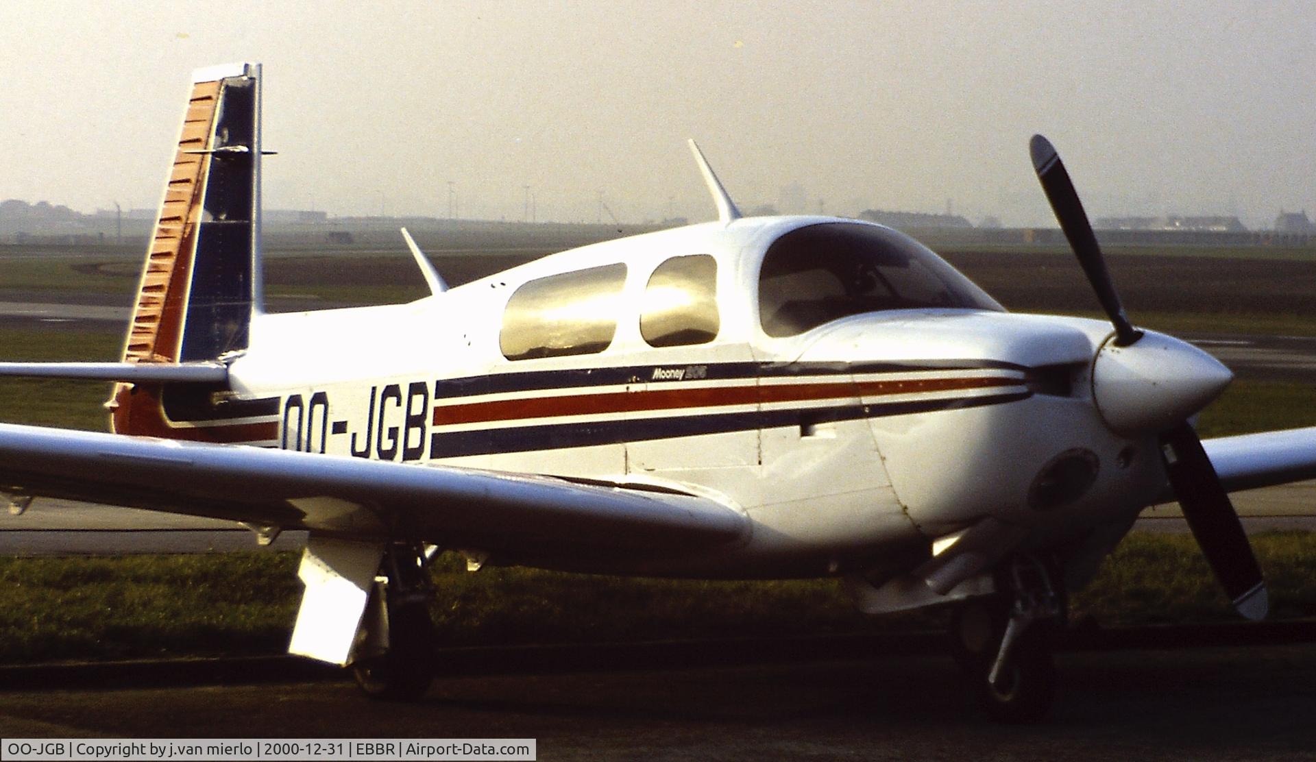 OO-JGB, 1987 Mooney M20J 201 C/N 24-3049, Brussels G.A.T.